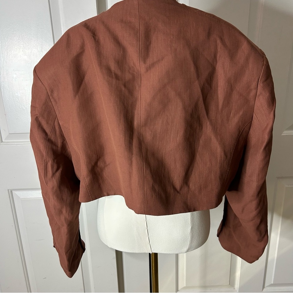 NWT H&M STUDIO COLLECTION CROPPED LINEN-BLEND BLAZER (Size XL) - Picture 6 of 9
